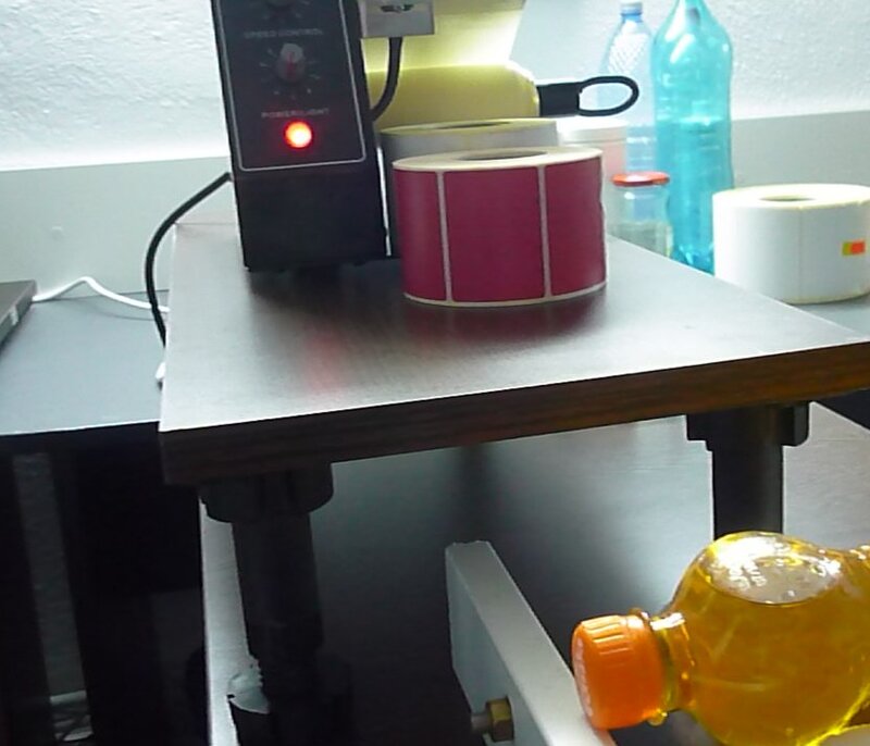 Dispenser etichete autoadezive pret